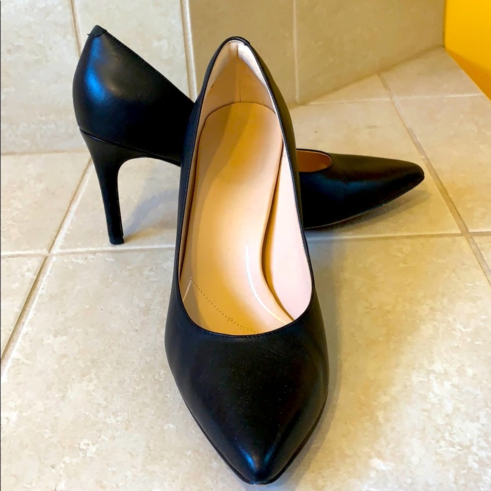 Clarks Pointed Toe Heel